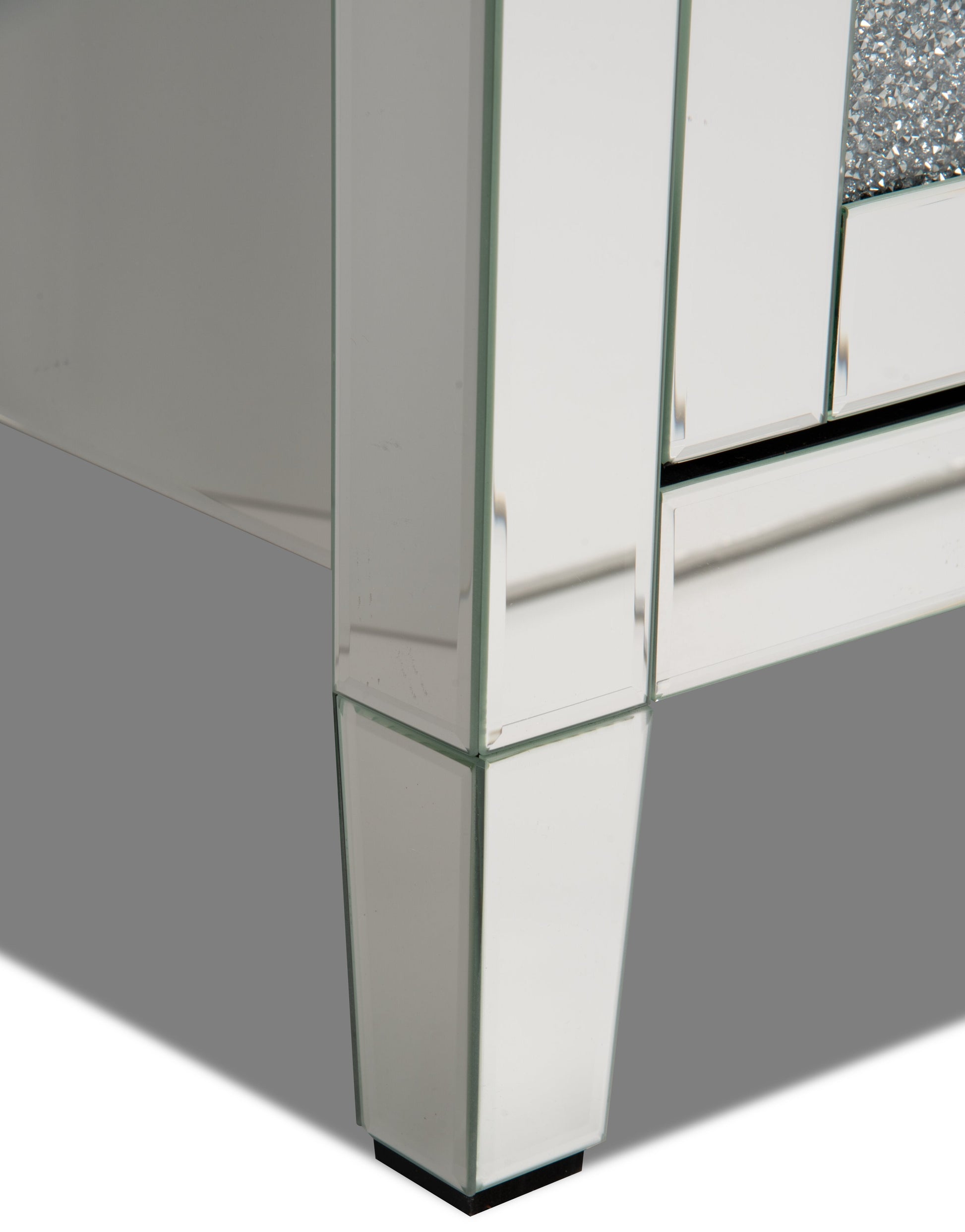 Margo 59" Glam Electric Fireplace TV Stand with Storage and Cable Management for TVs up to 65"- Sil|Meuble pour téléviseur somptueux Margo de 59 po avec foyer électrique, rangement et système de gesti